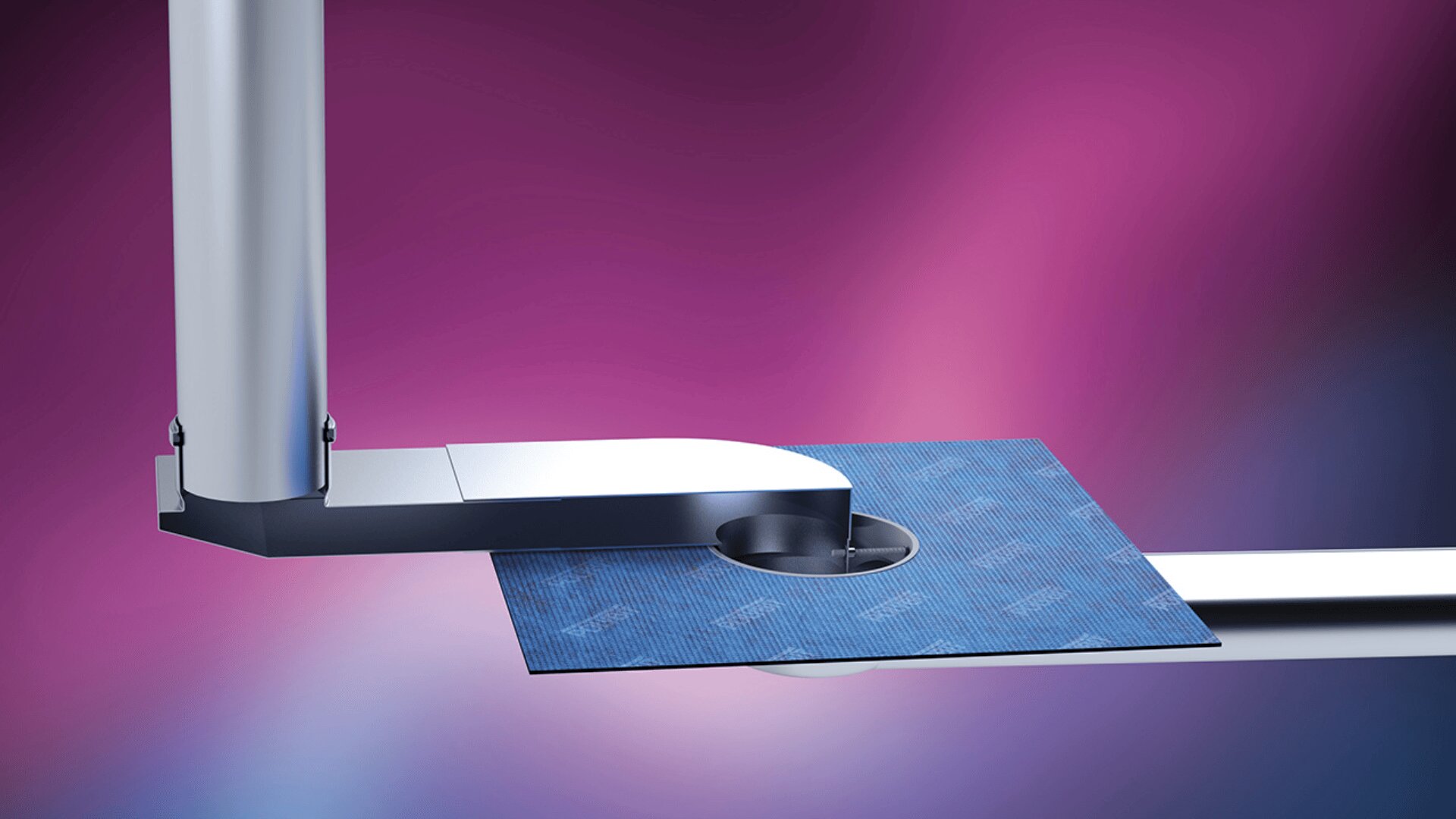 Ein Roboterarm mit metallischer Oberfläche hält oder inspiziert einen blauen Silizium-Wafer vor einem rosa-violetten Hintergrund. Die Szene suggeriert Hochtechnologie oder Halbleiterfertigung.