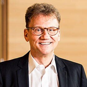 Peter Mackowiack